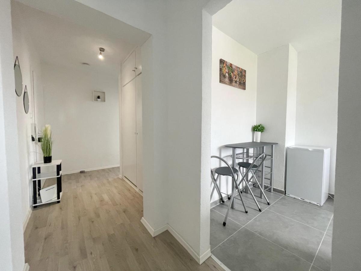 Perfekte 1,5 Wohnung Zentral In Leonberg Gegenueber Einkaufzentrum Εξωτερικό φωτογραφία