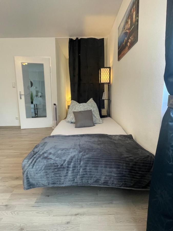 Perfekte 1,5 Wohnung Zentral In Leonberg Gegenueber Einkaufzentrum Εξωτερικό φωτογραφία